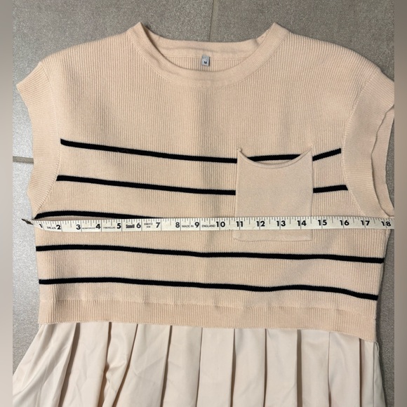 Women’s Striped Cream and Black Dress, Sweater on Top, Size Medium - Picture 8 of 9